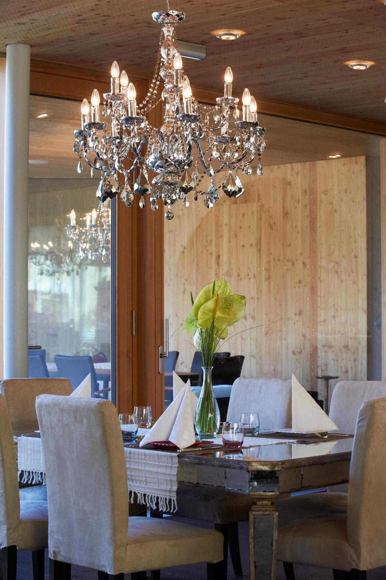 גומפולדסקירשן Hotel Landhaus Moserhof מראה חיצוני תמונה