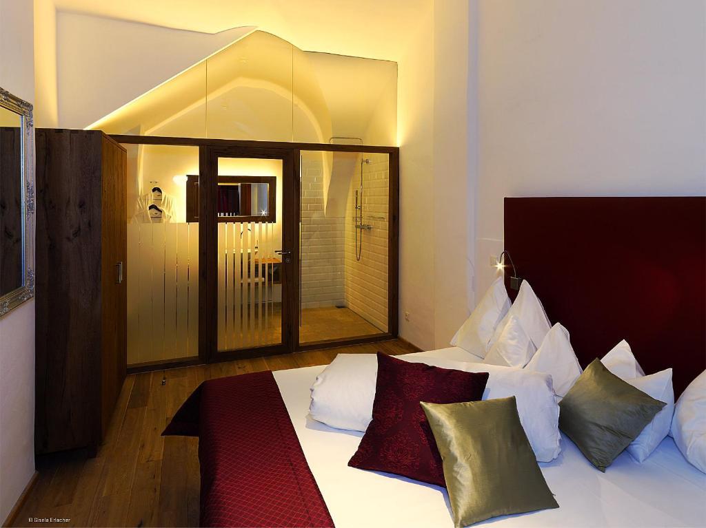 גומפולדסקירשן Hotel Landhaus Moserhof חדר תמונה