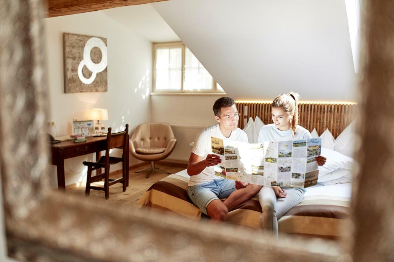 גומפולדסקירשן Hotel Landhaus Moserhof מראה חיצוני תמונה